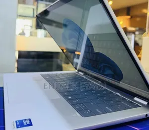 New Laptop HP OmniBook Ultra Flip 14" 16GB Intel Core Ultra 7 SSD 1T