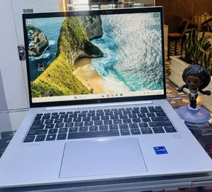 New Laptop HP EliteBook 840 10 16GB Intel Core i7 SSD 1T