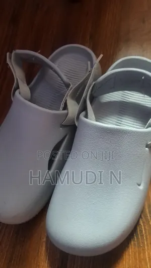 Nike Slipper