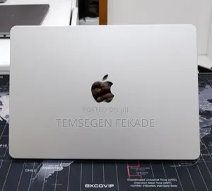 New Laptop Apple MacBook Air 2022 M2 8GB Apple M2 SSD 256GB
