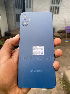 New Samsung Galaxy F05 64 GB Blue