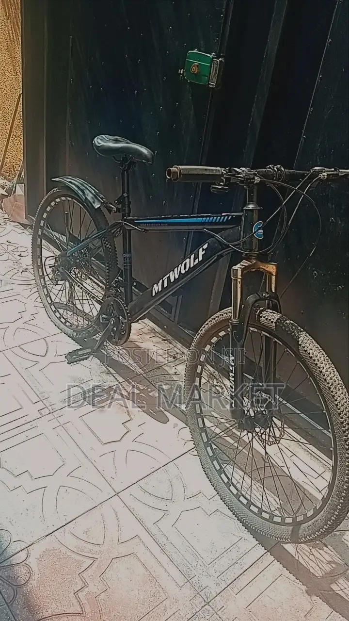 MTWOLF Mountain Bike With 26-Inch Wheels
