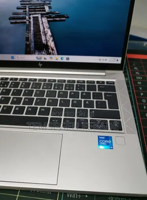 New Laptop HP EliteBook 830 G8 16GB Intel Core i5 SSD 512GB