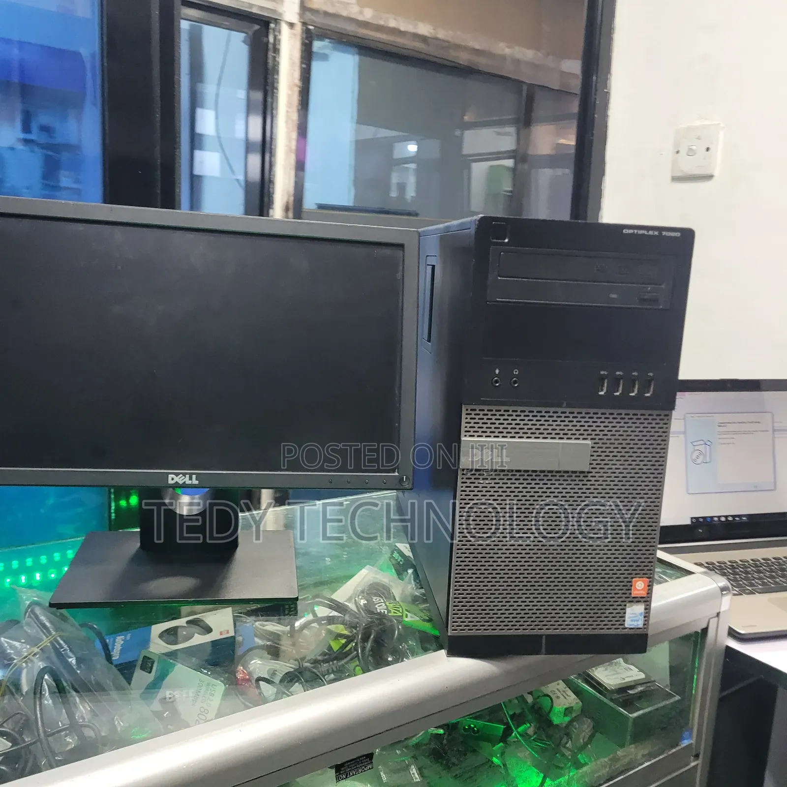 New Desktop Computer Dell Optiplex 7020 8GB Intel Core i5 HDD 500GB