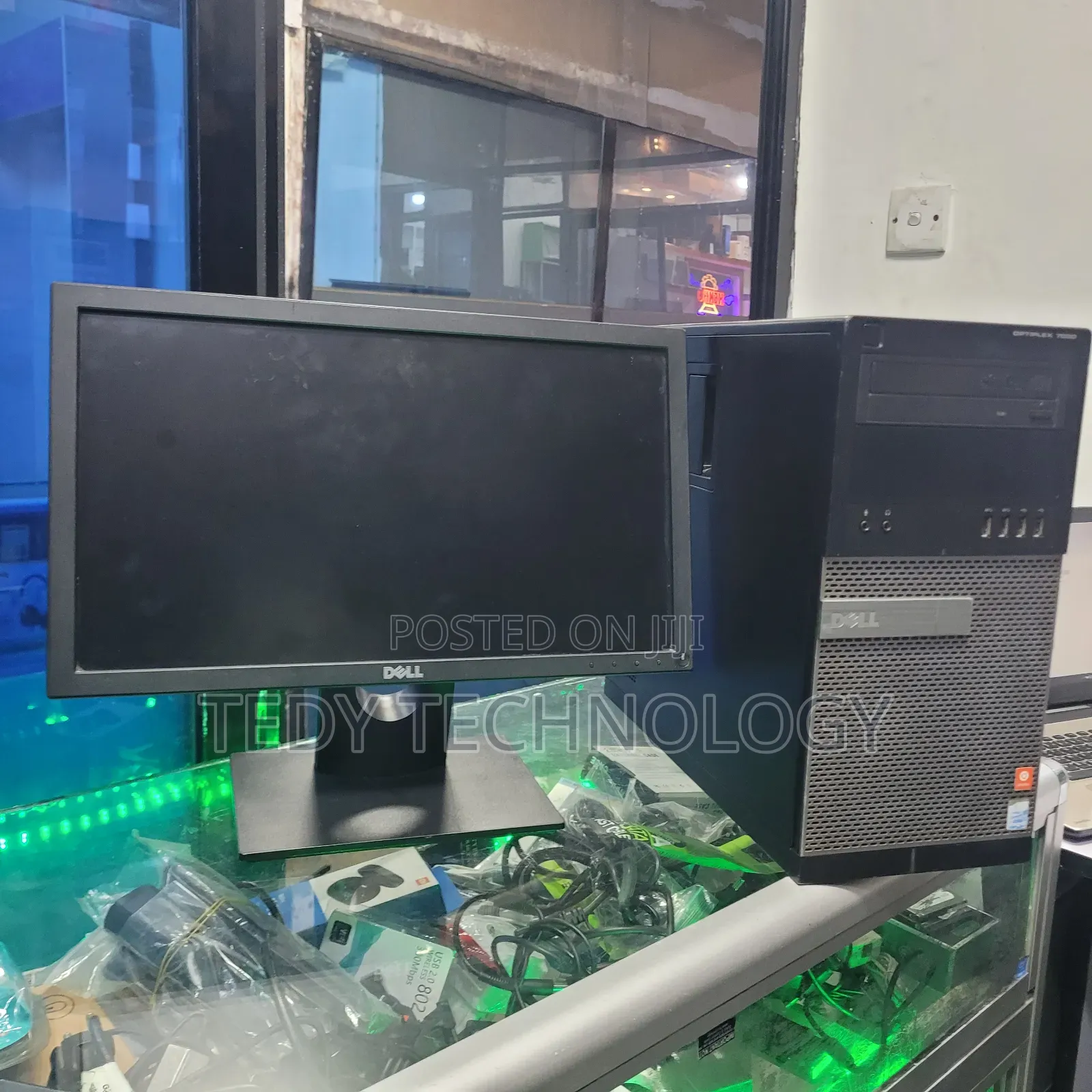New Desktop Computer Dell OptiPlex 7010 4GB Intel Core i3 HDD 500GB