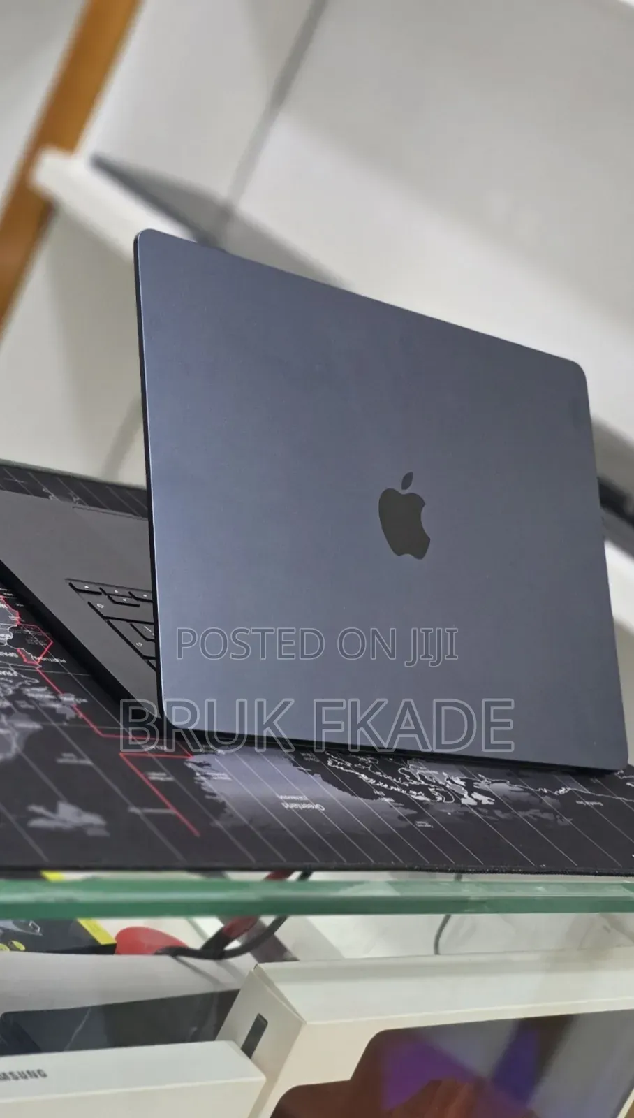 New Laptop Apple MacBook Air 2025 M4 16GB Apple M2 SSD 256GB