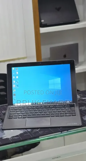 New Laptop HP Elite X2 1012 8GB Intel Core i5 SSD 128GB
