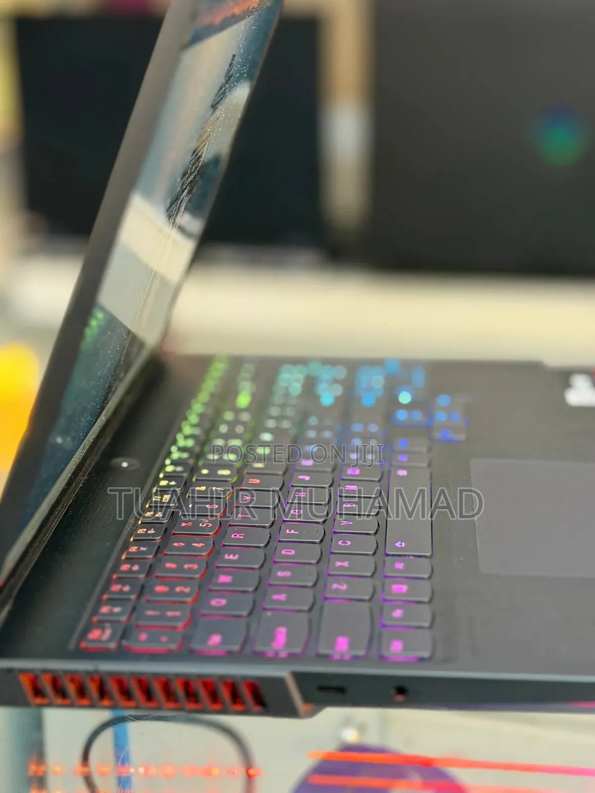 New Laptop Lenovo Legion 7 16GB AMD Ryzen 7 SSD 512GB