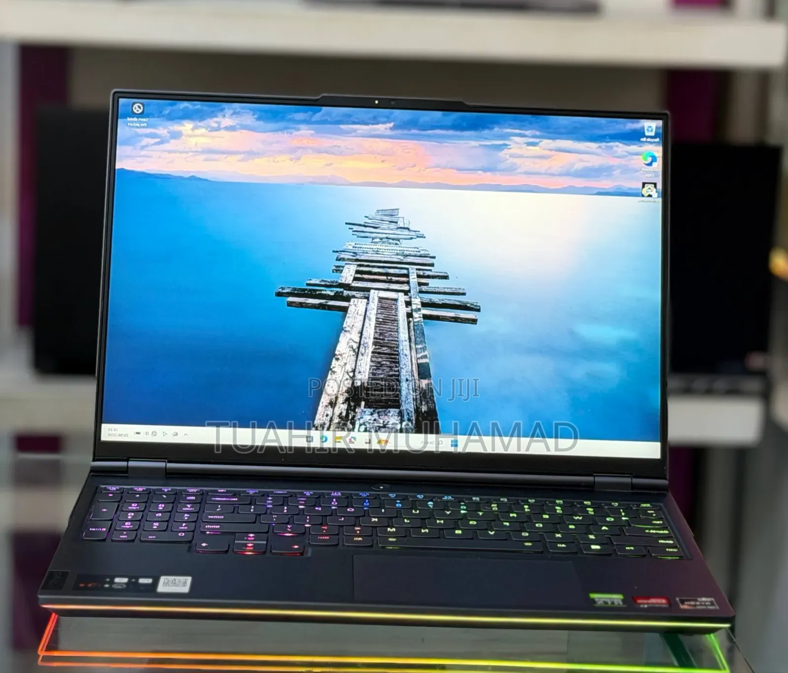 New Laptop Lenovo Legion 7 16GB AMD Ryzen 7 SSD 512GB