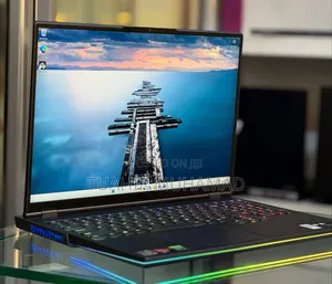 New Laptop Lenovo Legion 7 16GB AMD Ryzen 7 SSD 512GB