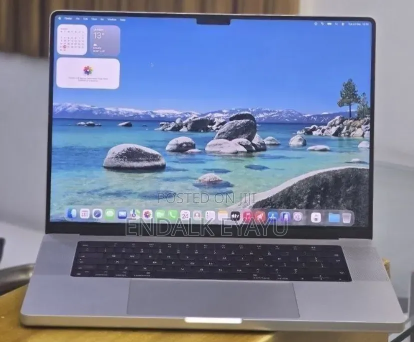 New Laptop Apple MacBook Pro 2021 M1 32GB Apple M1 Pro SSD 512GB