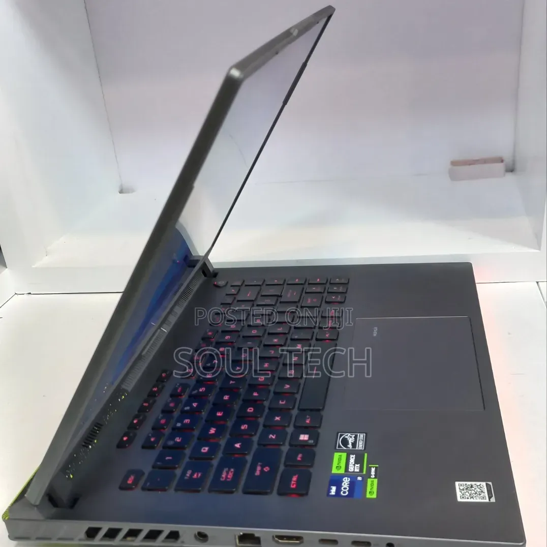 New Laptop Asus ROG Strix G15 16GB Intel Core i9 SSD 1T