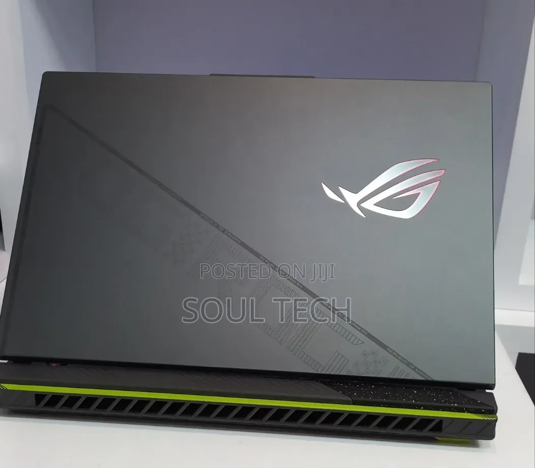 New Laptop Asus ROG Strix G15 16GB Intel Core i9 SSD 1T