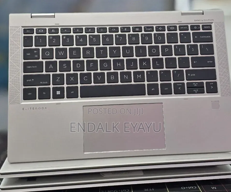 New Laptop HP EliteBook 830 G8 32GB Intel Core i7 SSD 512GB
