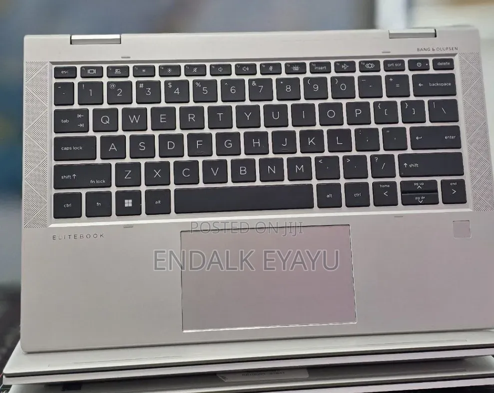 New Laptop HP EliteBook 830 G8 32GB Intel Core i7 SSD 512GB
