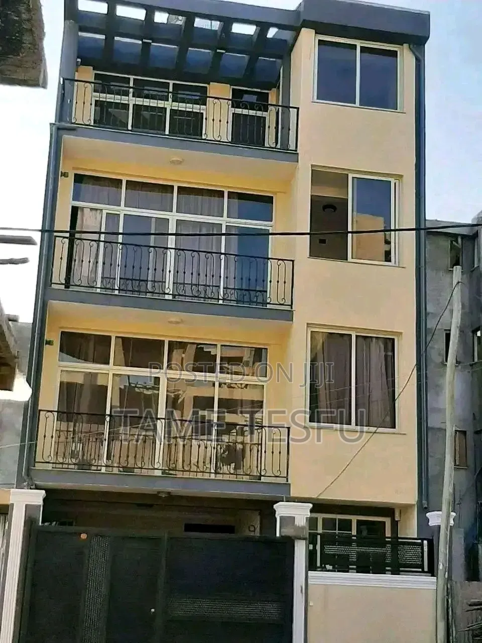 Furnished 5bdrm House in Hayat, Bole for sale