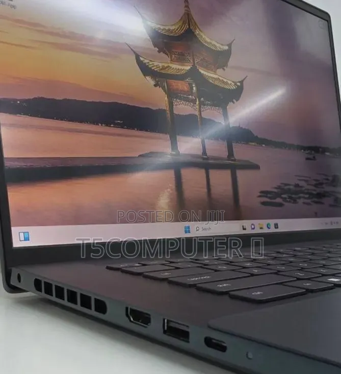 New Laptop Dell Inspiron 15 16GB Intel Core i7 SSD 512GB