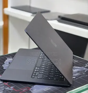 New Laptop Apple MacBook Air 2025 M4 16GB Apple M4 SSD 256GB