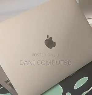 New Laptop Apple MacBook Pro 2020 M1 8GB Apple M1 SSD 256GB
