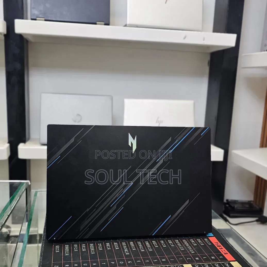 New Laptop Acer Nitro V 15 16GB Intel Core i9 SSD 1T