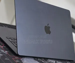 New Laptop Apple MacBook Air 2025 M4 16GB Apple M4 SSD 256GB