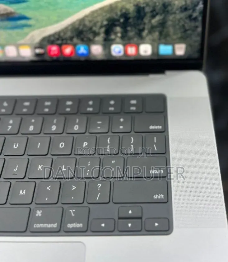 New Laptop Apple MacBook Pro 2021 M1 32GB Apple M1 SSD 512GB