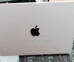 New Laptop Apple MacBook Pro 2025 M5 16GB Apple M5 Pro SSD 512GB
