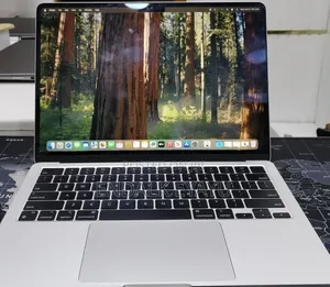 New Laptop Apple MacBook Air 2022 M2 16GB Apple M2 SSD 256GB