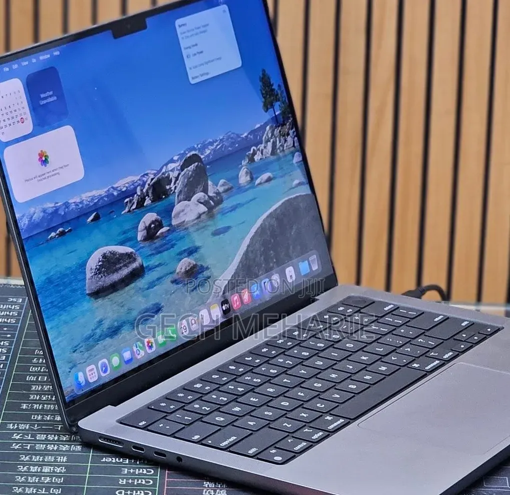New Laptop Apple MacBook Pro 2021 M1 16GB Apple M1 Pro SSD 512GB