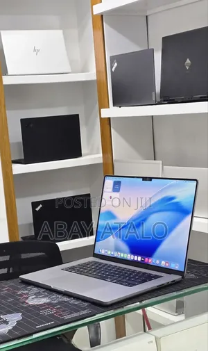 New Laptop Apple MacBook Pro 2019 16GB Apple M1 Max SSD 1T