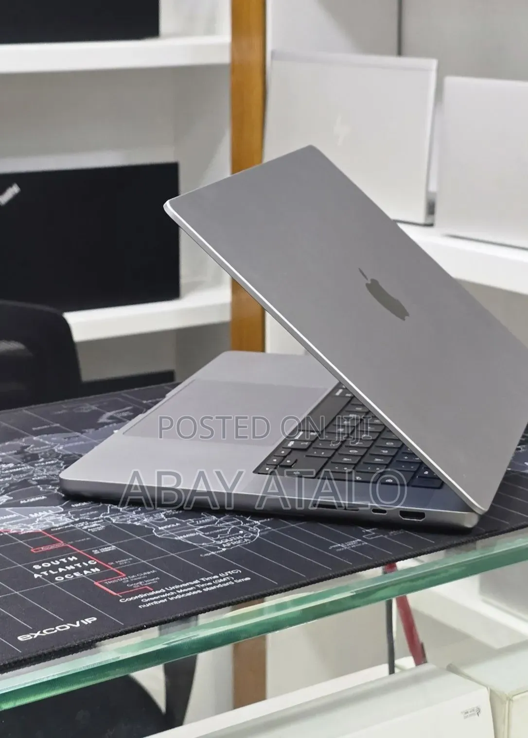 New Laptop Apple MacBook Pro 2019 16GB Apple M1 Max SSD 1T