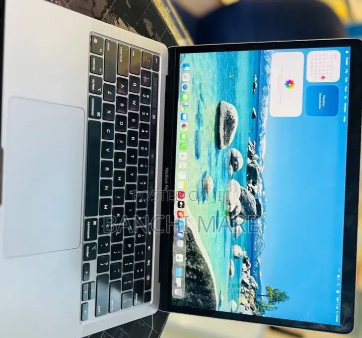 New Laptop Apple MacBook Pro 2023 M2 8GB Apple M2 SSD 512GB