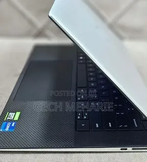 New Laptop Dell XPS 15 32GB Intel Core i7 SSD 512GB