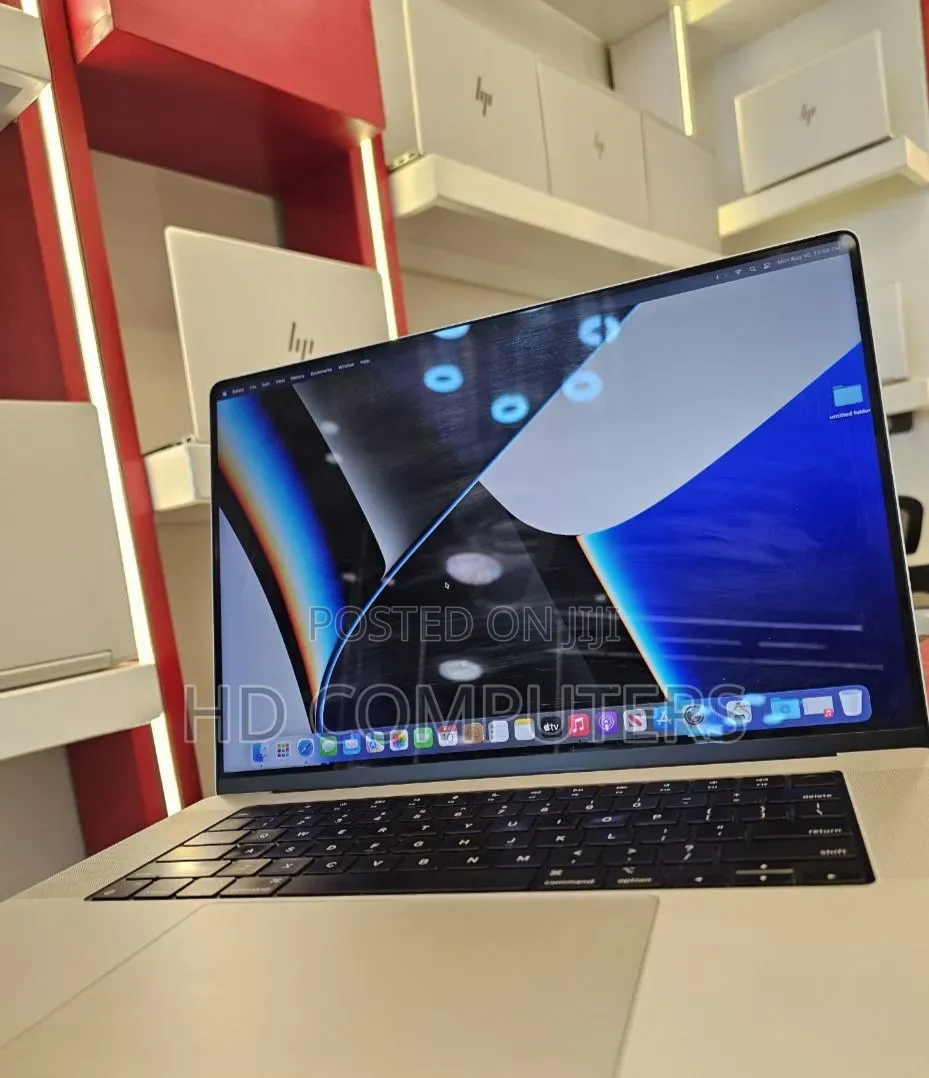 New Laptop Apple MacBook Pro 2021 M1 16GB Apple M1 Pro SSD 512GB