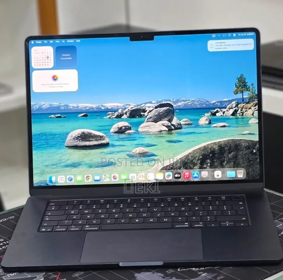 New Laptop Apple MacBook Air 2025 M4 16GB Apple M4 SSD 256GB