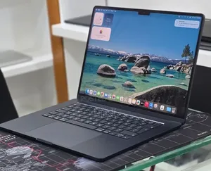 New Laptop Apple MacBook Air 2025 M4 16GB Apple M4 SSD 256GB