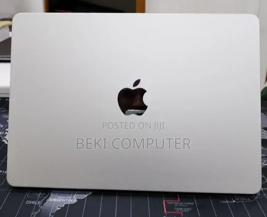 New Laptop Apple MacBook Air 2022 M2 8GB Apple M2 SSD 256GB