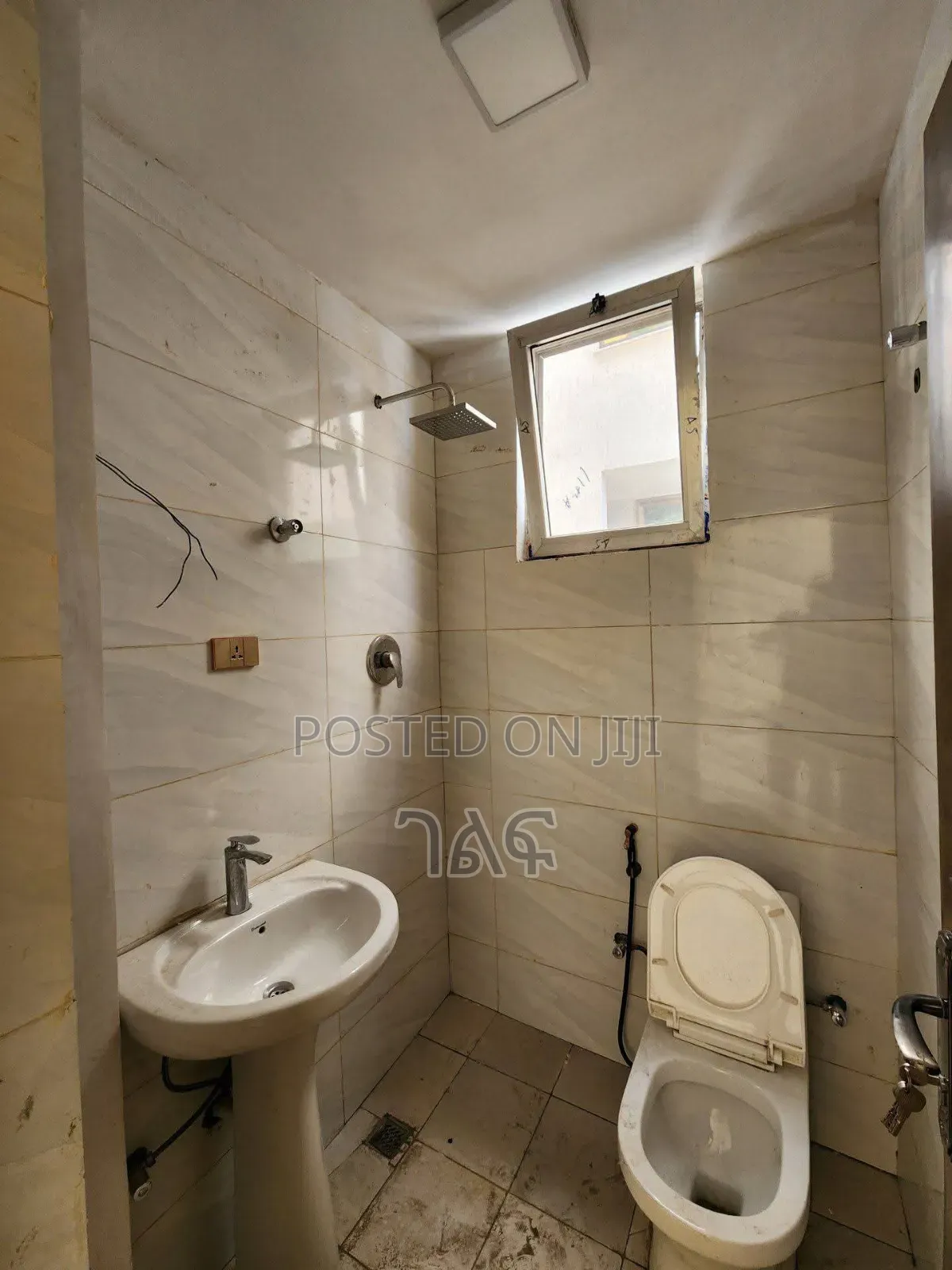 2bdrm Apartment in የሚሸጥ ባለ 2 መኝታ, Bole for sale