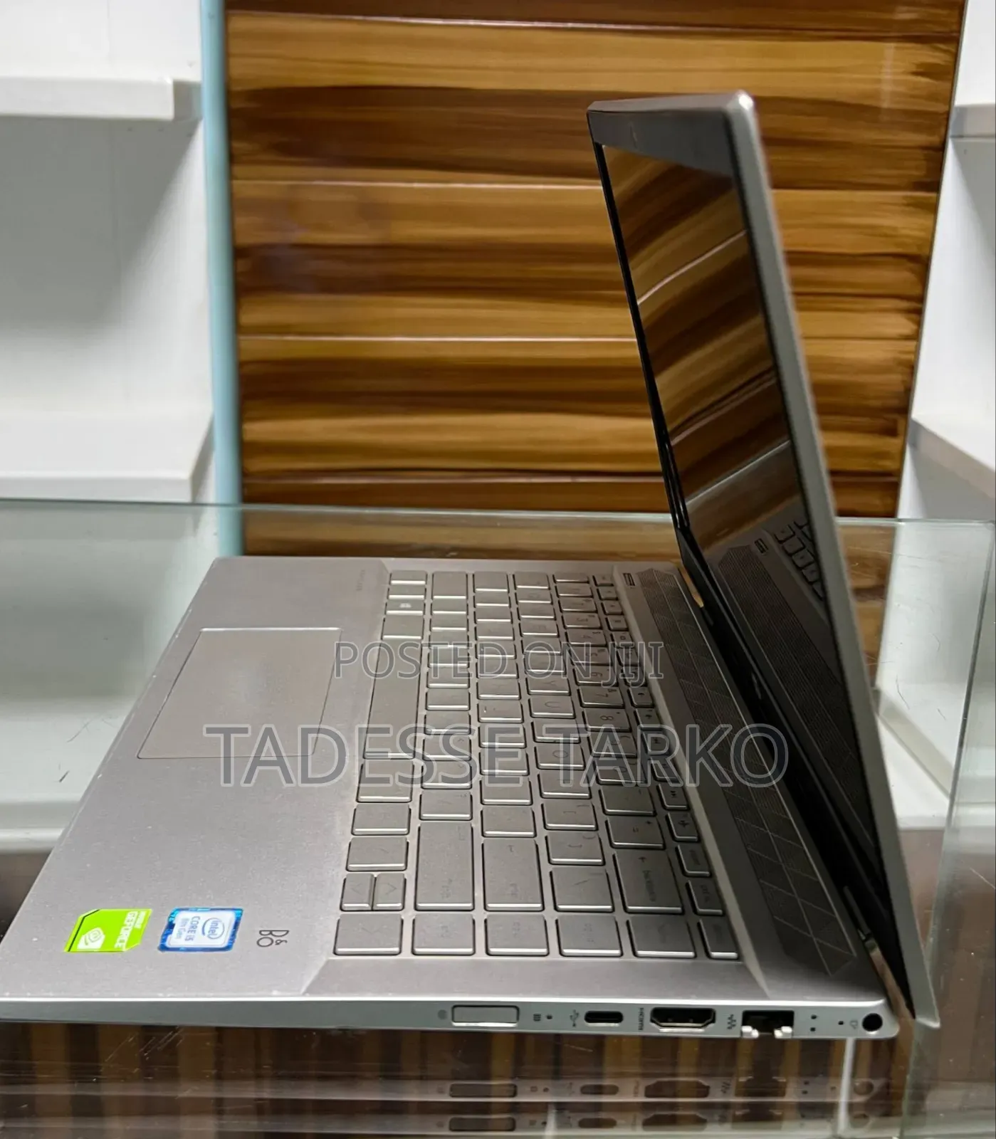 New Laptop HP Pavilion 14 8GB Intel Core i5 SSD 256GB