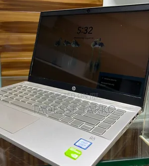 New Laptop HP Pavilion 14 8GB Intel Core i5 SSD 256GB