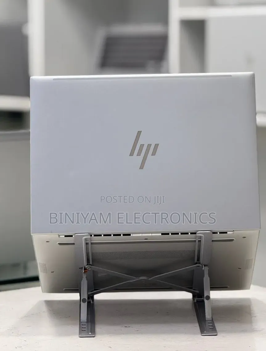 New Laptop HP EliteBook 840 G9 16GB Intel Core i7 SSD 512GB