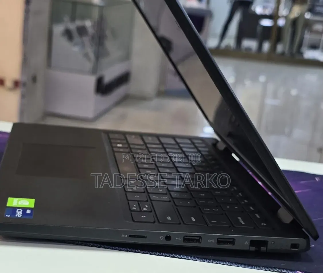 New Laptop Dell Latitude 3420 8GB Intel Core i7 SSD 256GB
