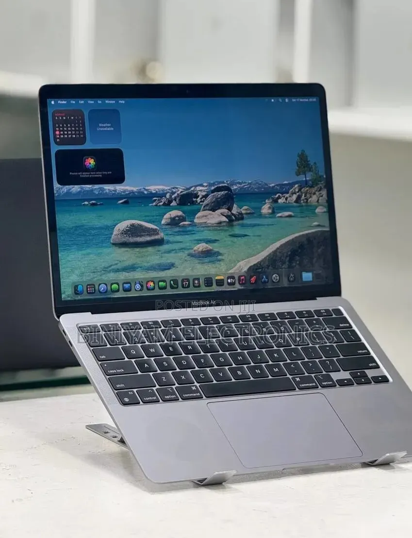 New Laptop Apple MacBook Air 2020 M1 8GB Apple M1 SSD 512GB