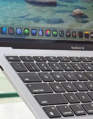 New Laptop Apple MacBook Air 2020 M1 8GB Apple M1 SSD 512GB