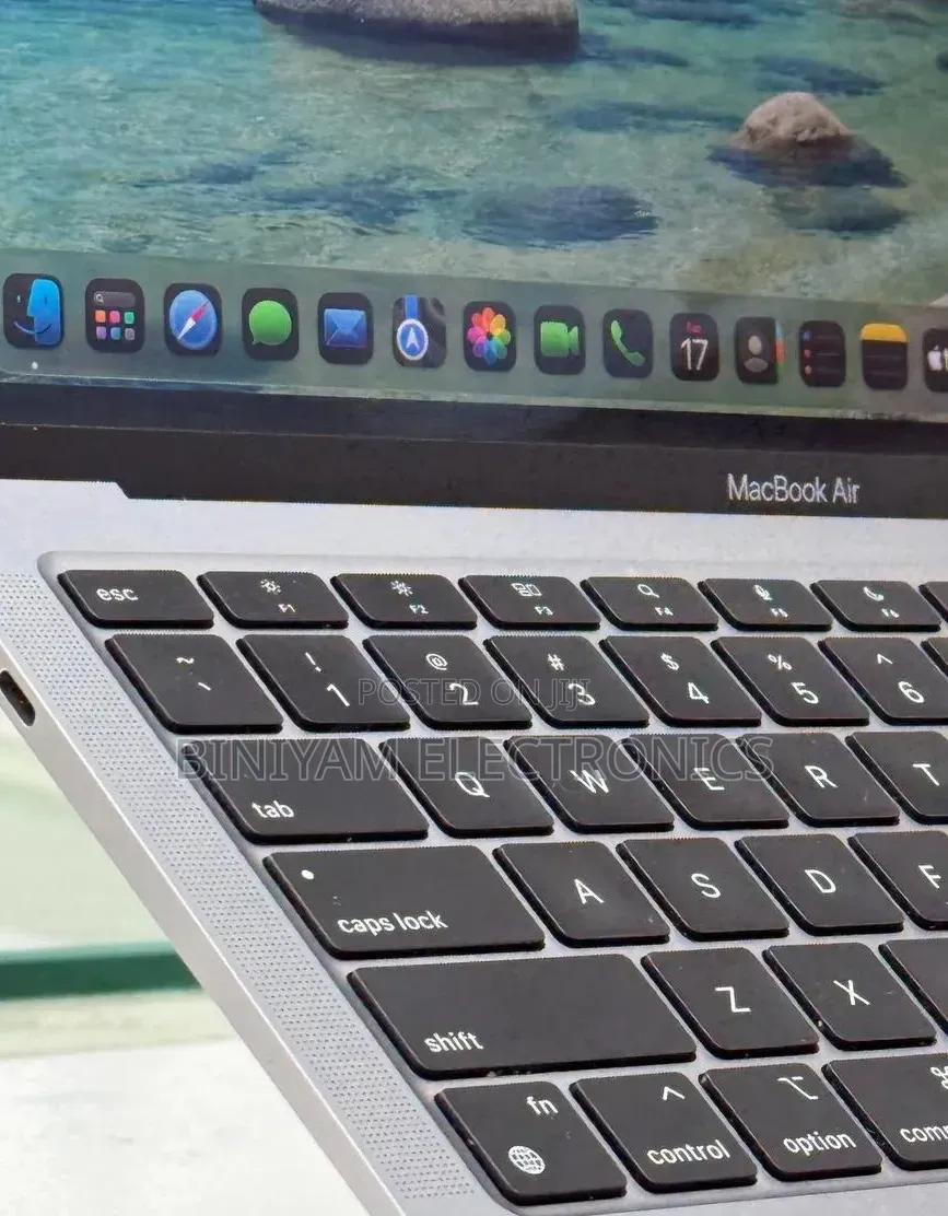 New Laptop Apple MacBook Air 2020 M1 8GB Apple M1 SSD 512GB