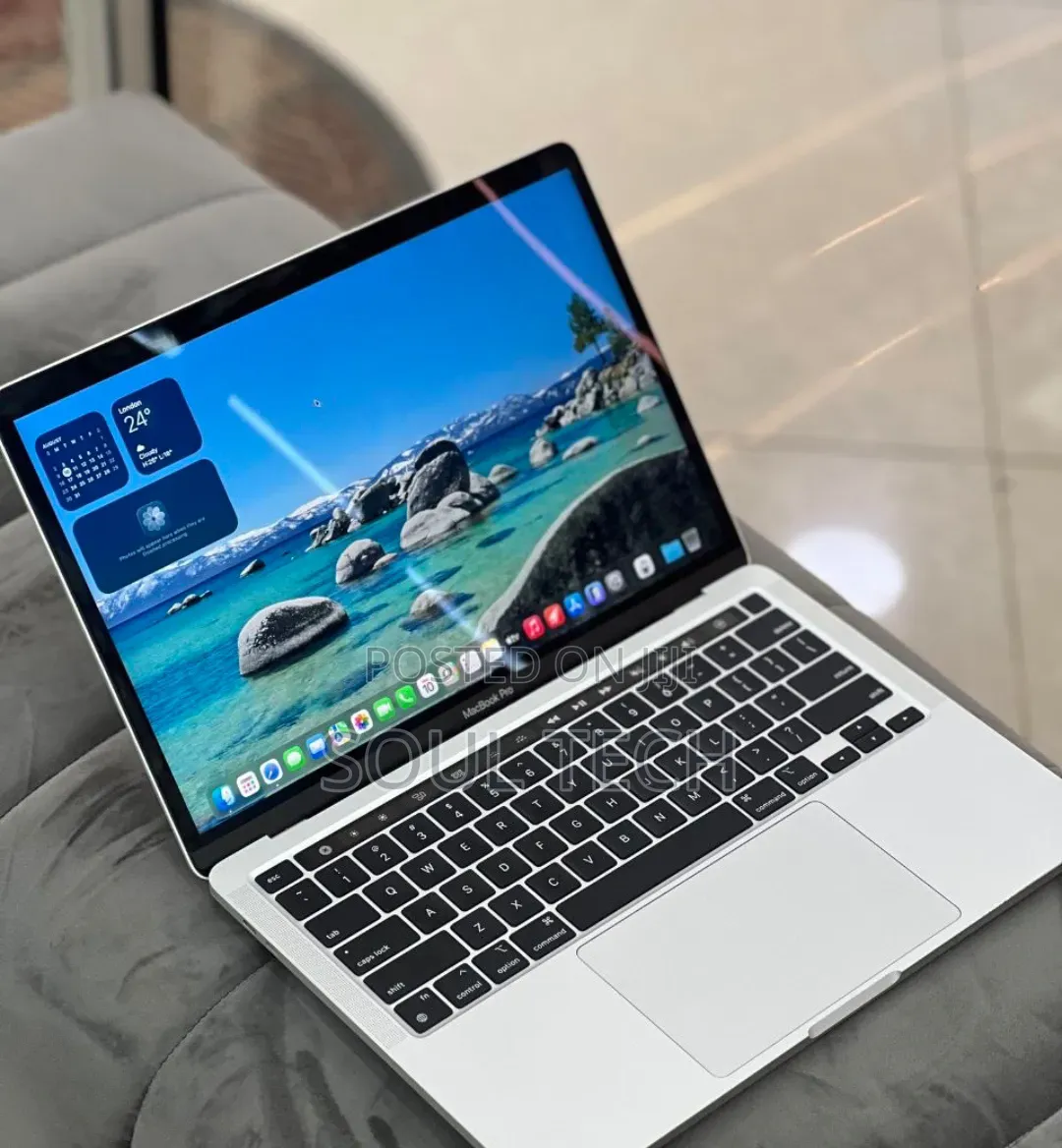 New Laptop Apple MacBook Pro 2022 M2 8GB Apple M2 SSD 512GB
