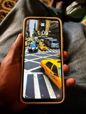 Infinix Hot 8 Lite 32 GB Black