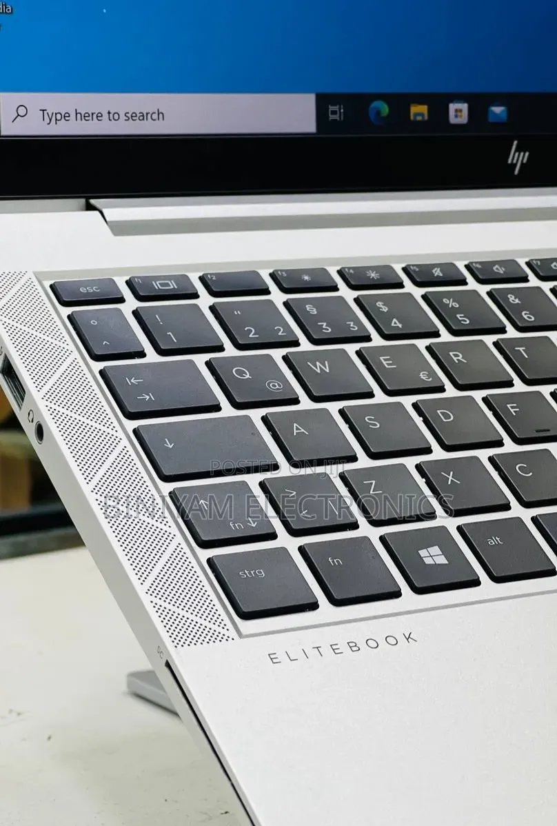 New Laptop HP EliteBook 840 G5 8GB Intel Core i5 SSD 512GB