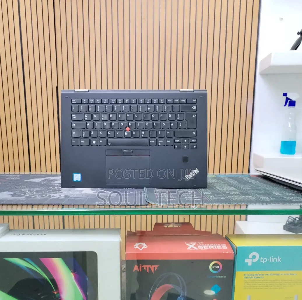 New Laptop Lenovo ThinkPad X1 Yoga 8GB Intel Core i5 SSD 512GB