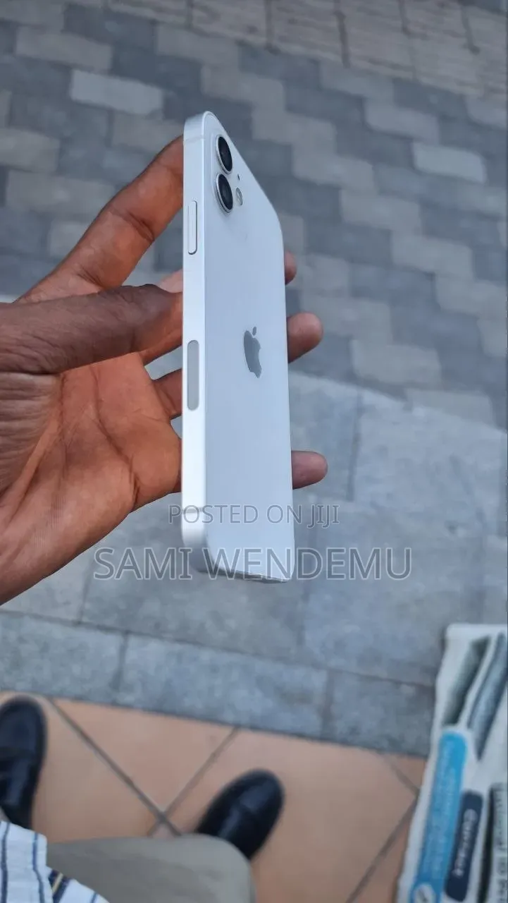 New Apple iPhone 12 64 GB White